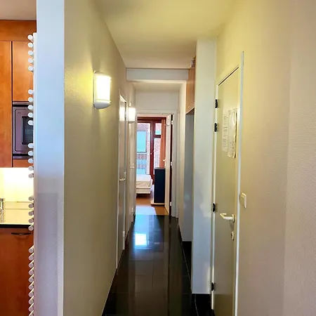 Chic Urban Seaside Apartment, Cleaning Included ニーウポールト