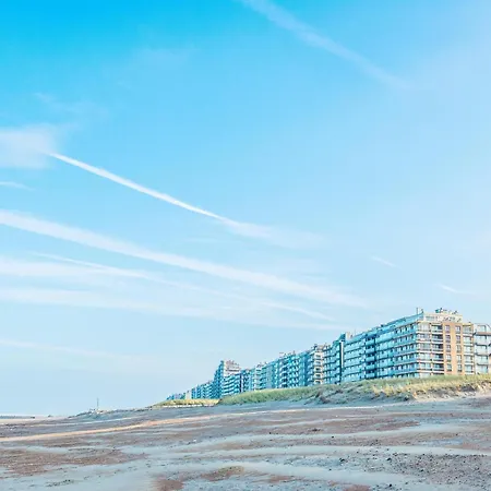 Chic Urban Seaside Apartment, Cleaning Included * ニーウポールト